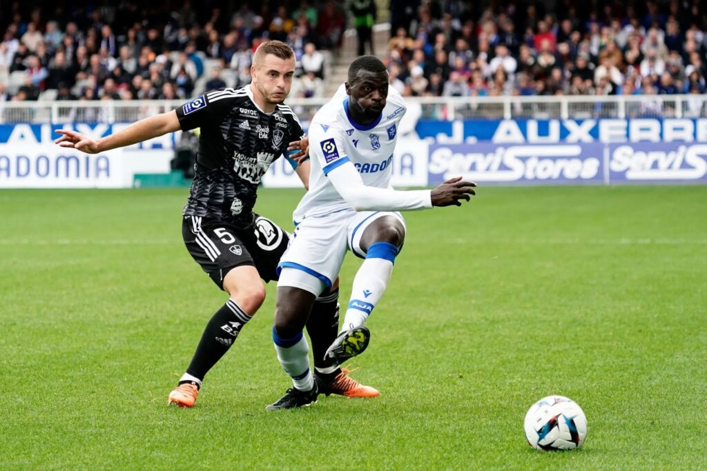 nhan-dinh-soi-keo-brest-vs-auxerre-luc-02h45-ngay-15-2-2025-1