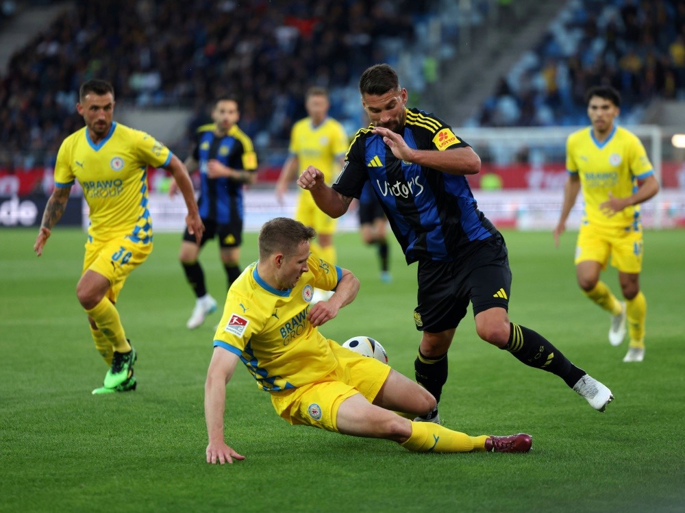Nhận định soi kèo Eintracht Braunschweig vs Saarbrucken lúc 01h30 ngày 28/5/2025