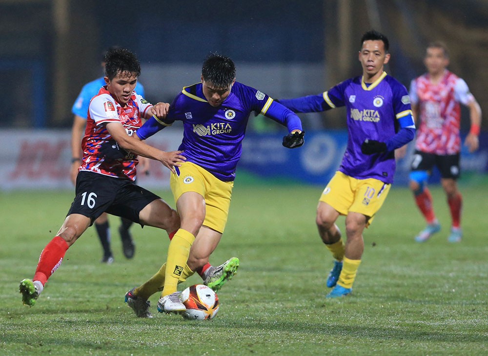 Nhận định soi kèo Hà Nội vs TP HCM lúc 19h15 ngày 18/5/2025