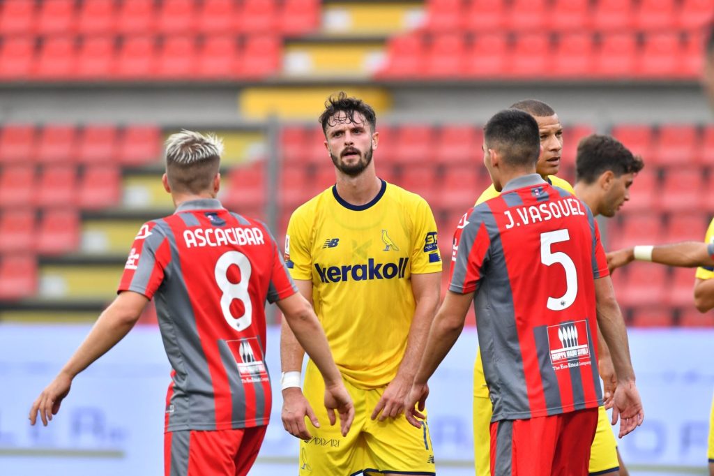 nhan-dinh-soi-keo-modena-vs-cesena-luc-01h30-ngay-14-5-2025-1